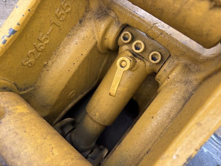 2023-caterpillar-305.5e2-image-13