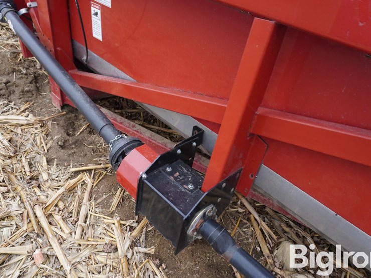 2012-case-ih-3412-image-11