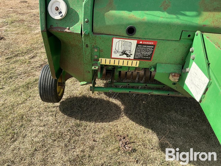 john-deere-566-image-15