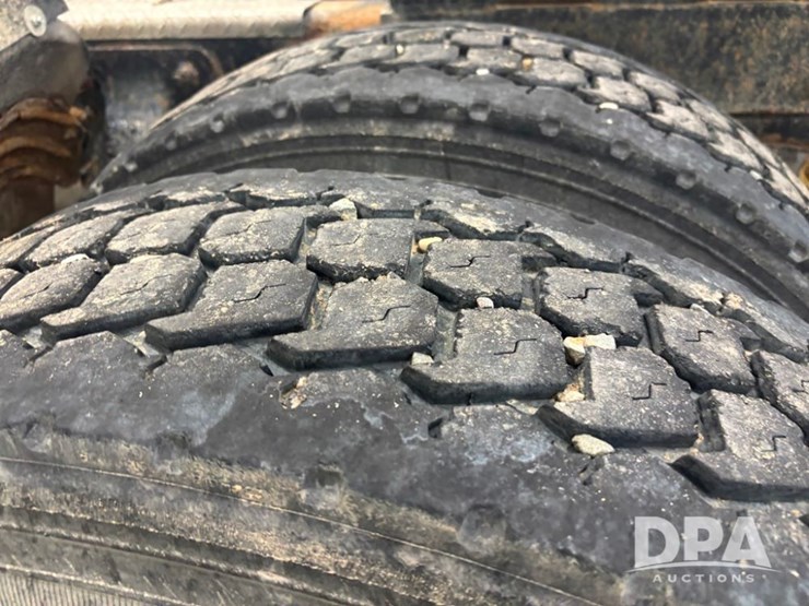 1993-mack-ch613-image-46