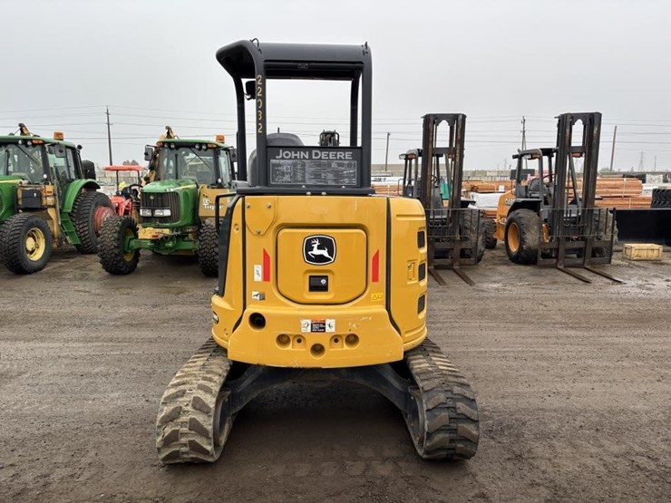 2022-deere-35g-image-8