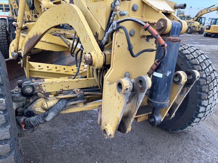 2006-caterpillar-143h-image-19