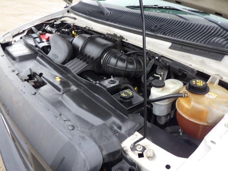 ford-econoline-350-image-9