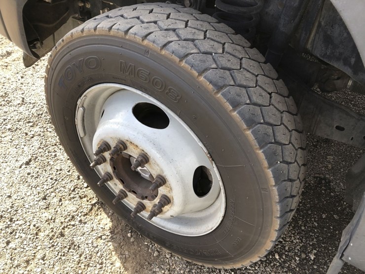 ford-f450-xl-image-12