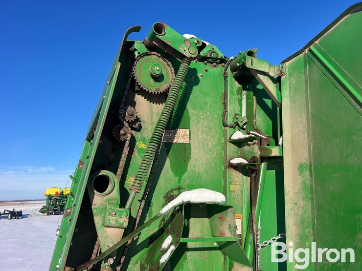 john-deere-566-image-19