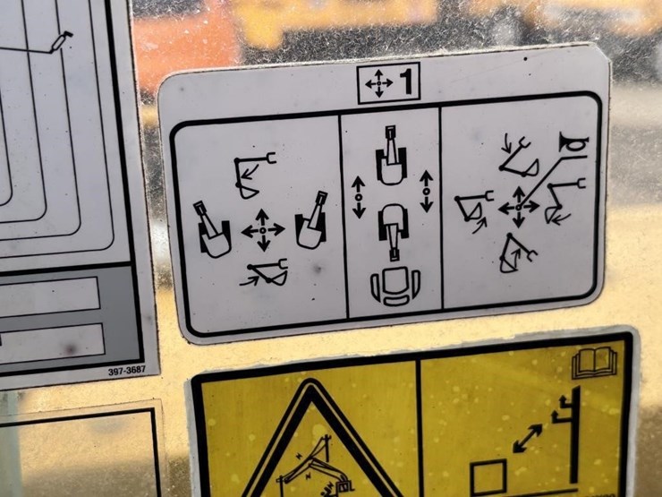 caterpillar-305.5e2-image-33