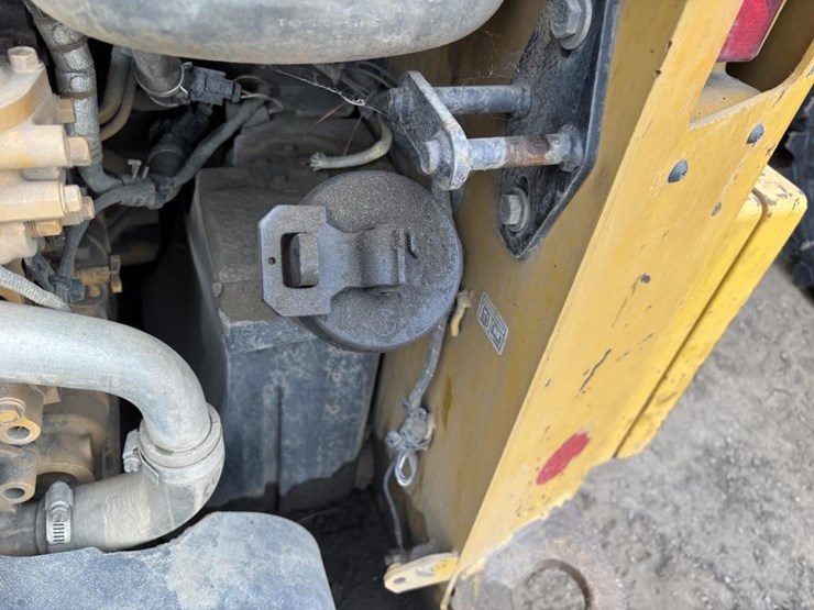 caterpillar-259d-image-34