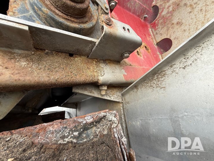 case-ih-titan-3030-image-19