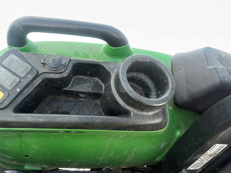 john-deere-3025e-image-23