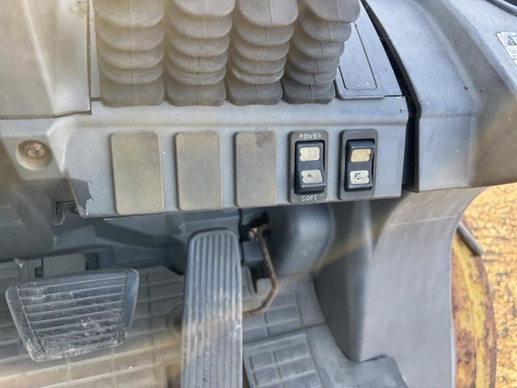 caterpillar-2p6000-image-24