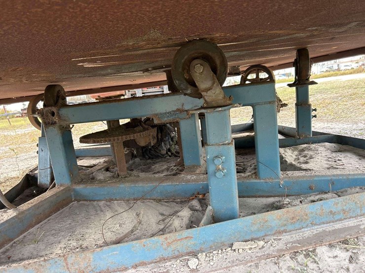 4-section-rolling-metal-divider-image-5