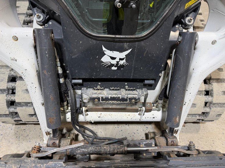 bobcat-t66-image-10