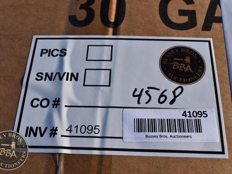 landhonor-30-gallon-gas-caddy-image-3