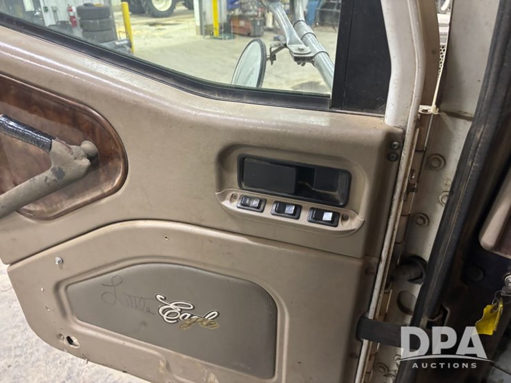 international-9900i-image-71