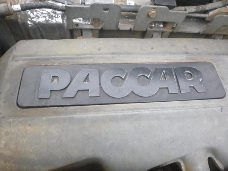 2014-peterbilt-367-image-24