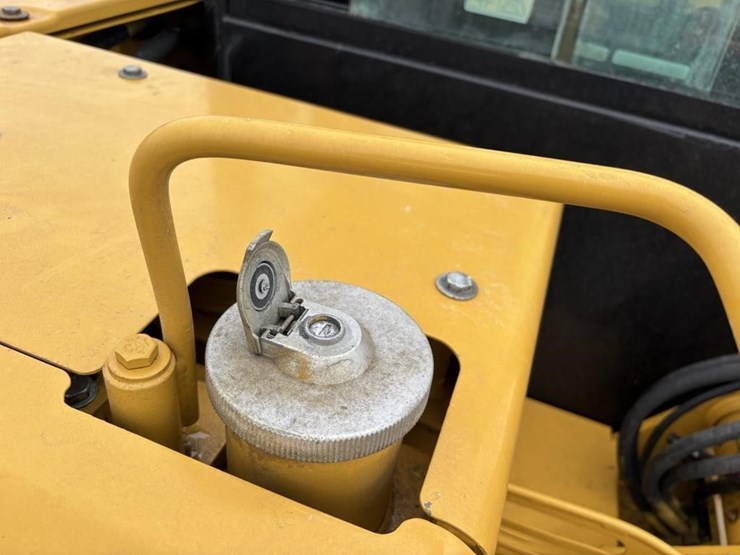 caterpillar-305.5e2-image-43