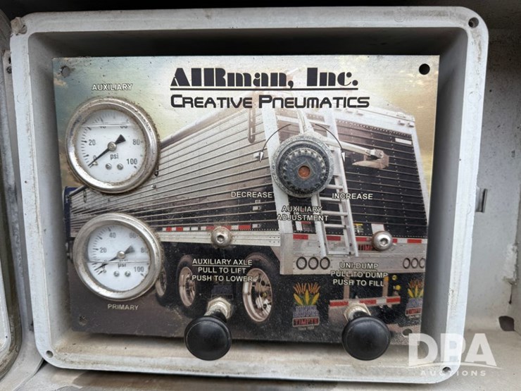 2016-timpte-grain-trailer-image-44