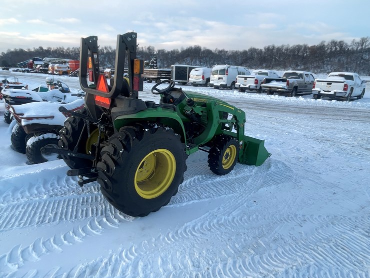 john-deere-3025e-image-6
