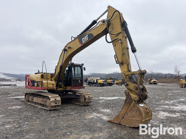 2008-caterpillar-320d-image-3