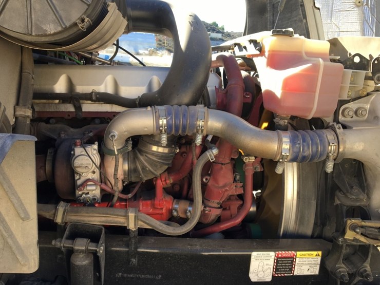 2014-mack-cxu613-truck-tractor,-image-11