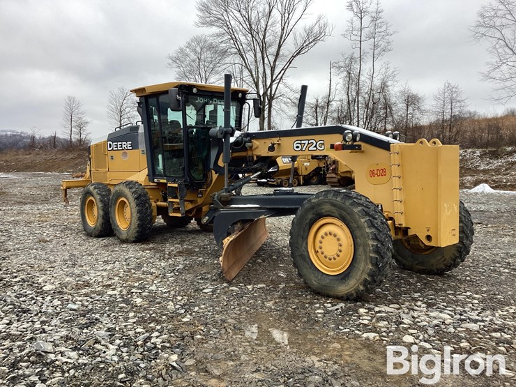 2013-deere-672g-image-3