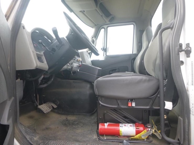 international-7600-image-18