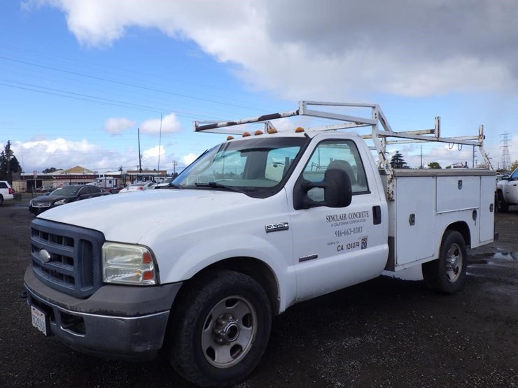 2006-ford-f350-image-1