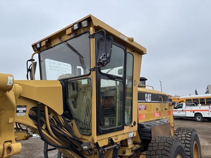 2006-caterpillar-143h-image-33