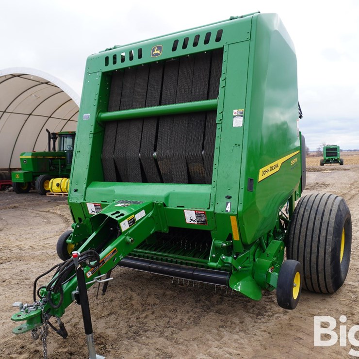 2024 JOHN DEERE 561M