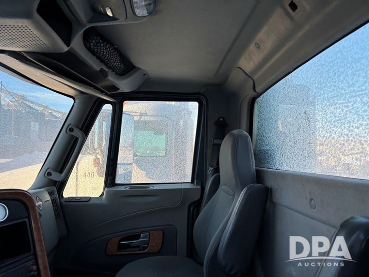 international-prostar-image-42