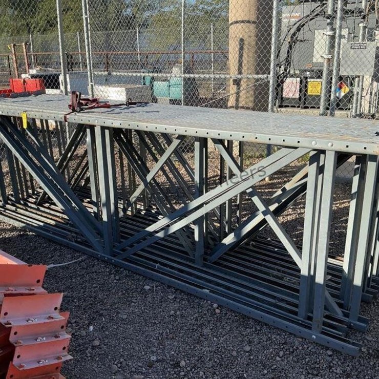 PALLET RACKING UPRIGHTS