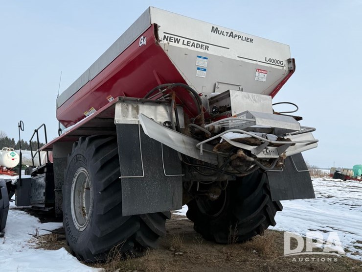 case-ih-titan-3030-image-4