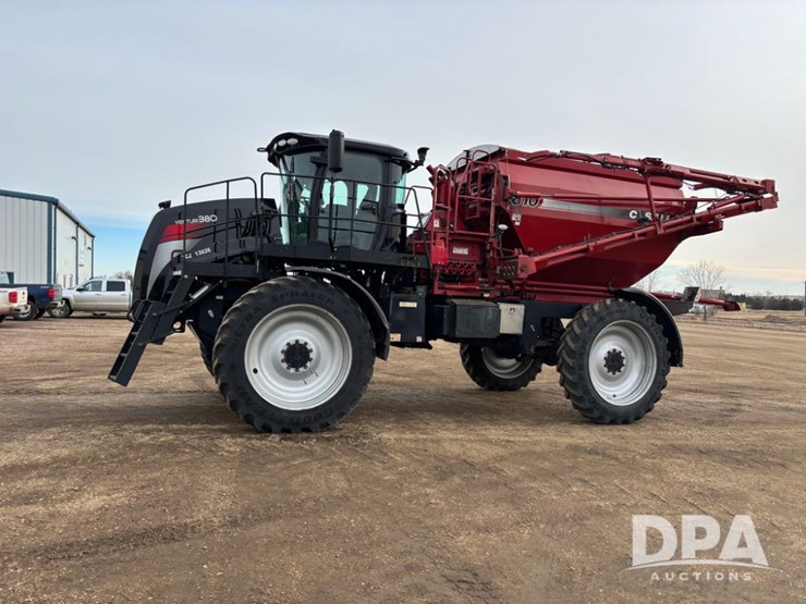 2018-case-ih-810-image-18
