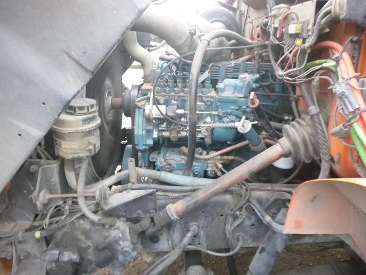 international-4900-image-15