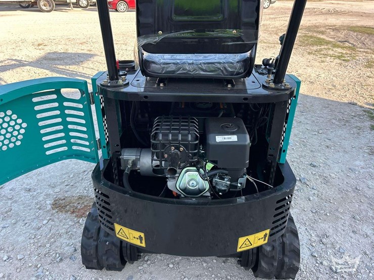 unused-2025-cfg-industrial-qh12r-mini-excavator-image-15