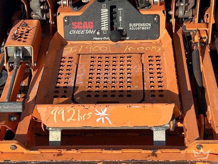 zero-turn-mower-image-15