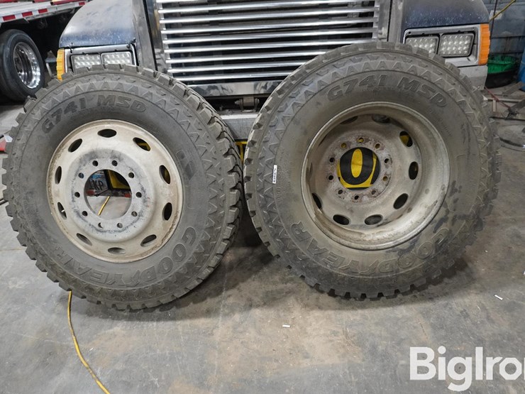 11r24.5-goodyear-tires-w/rims-image-2
