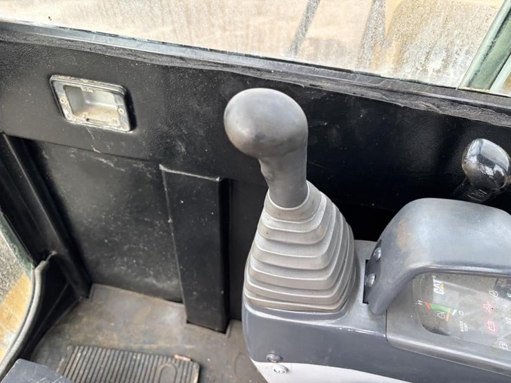 2023-caterpillar-305.5e2-image-33