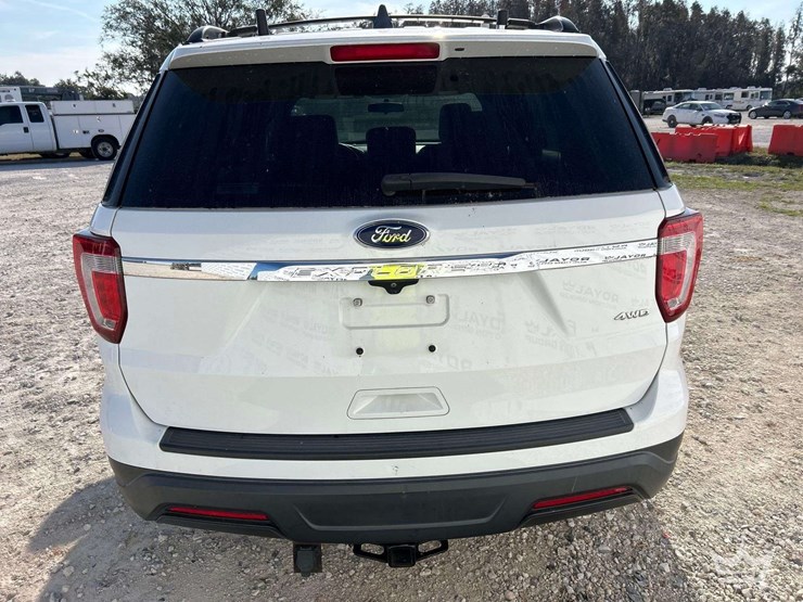 2018-ford-explore-awd-suv-image-27