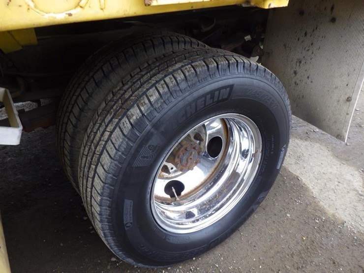 2005-ford-f350-image-14