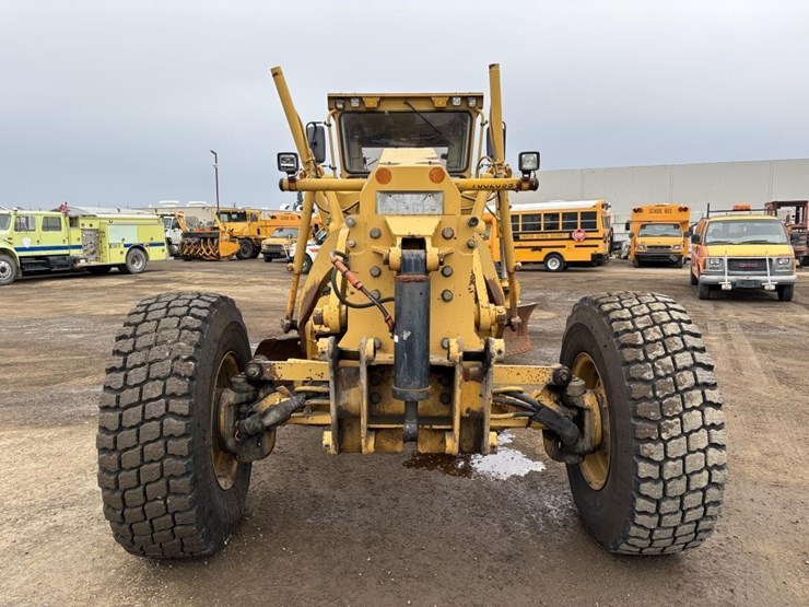 2006-caterpillar-143h-image-6