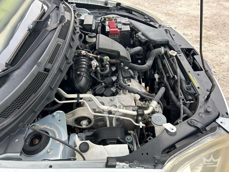 2014-nissan-rgue-suv-image-9