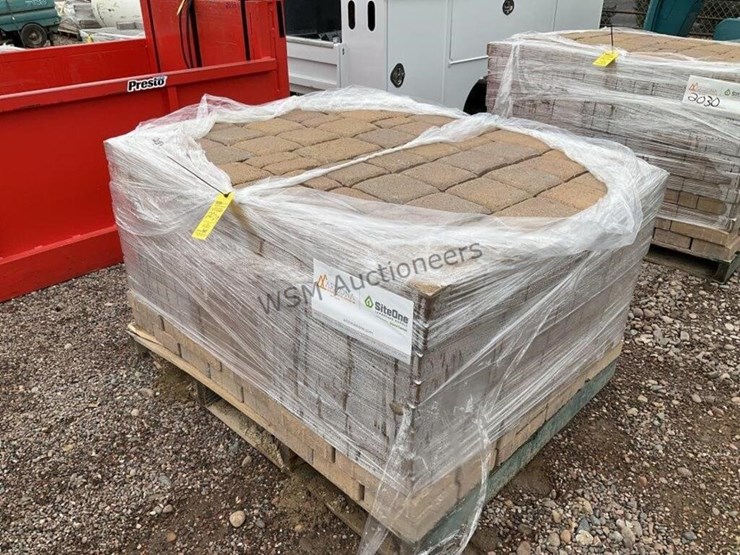 pallet-of-stone-pavers-image-1
