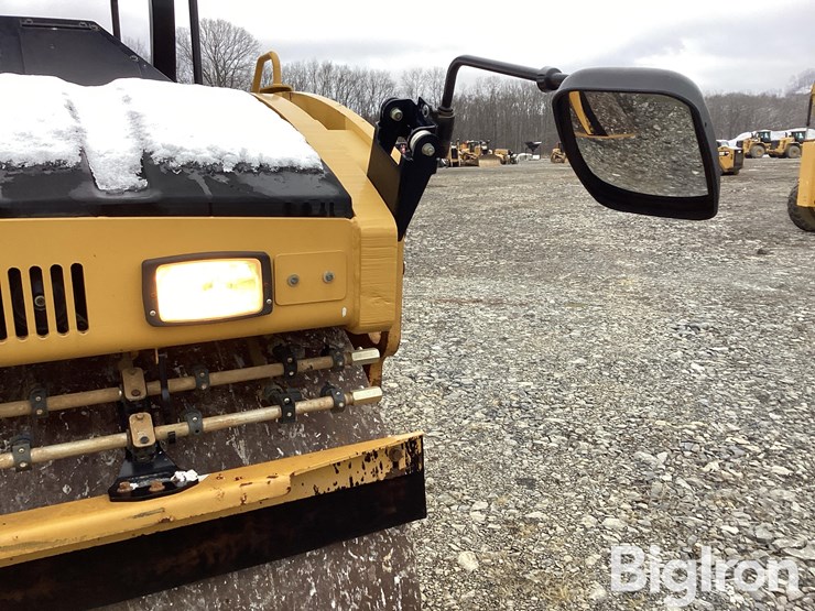 caterpillar-cb66b-image-13