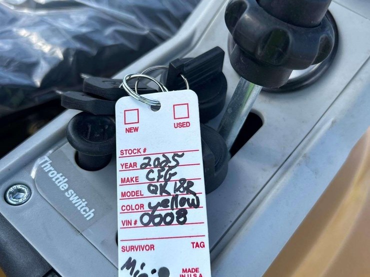 2025-cfg-industrial-qk18r-mini-excavator-image-20