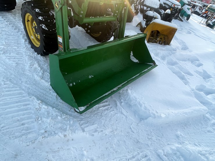 john-deere-3025e-image-33