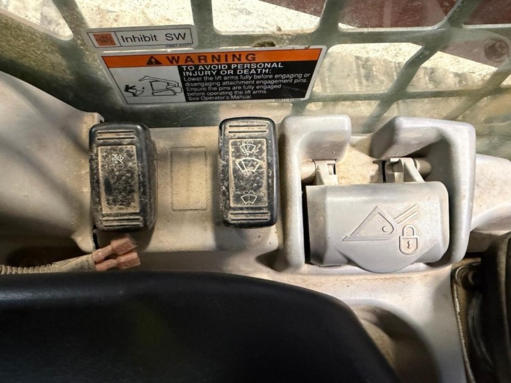 kubota-svl75-2-image-24