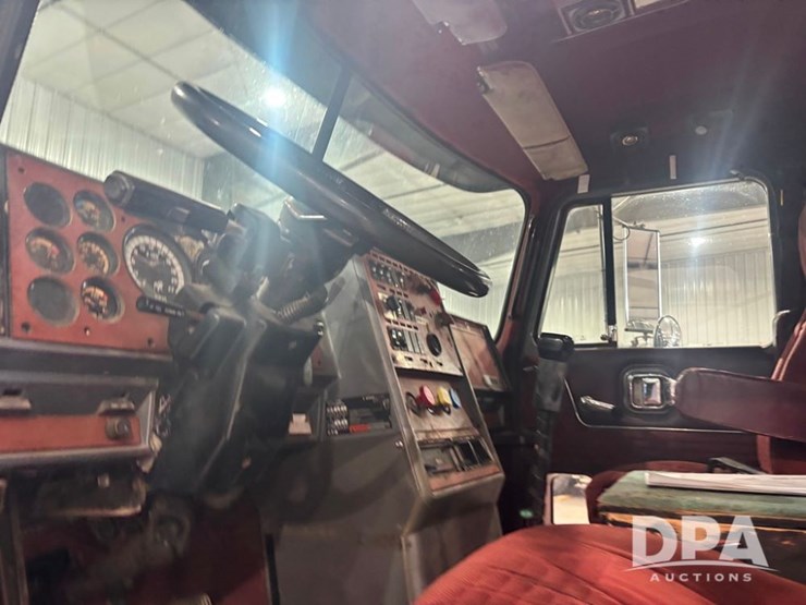 1993-mack-ch613-image-27