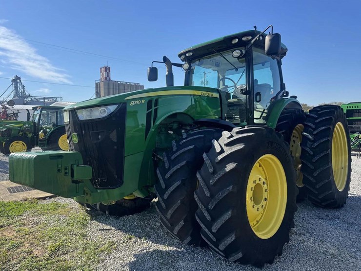 2013-john-deere-8310r-image-1