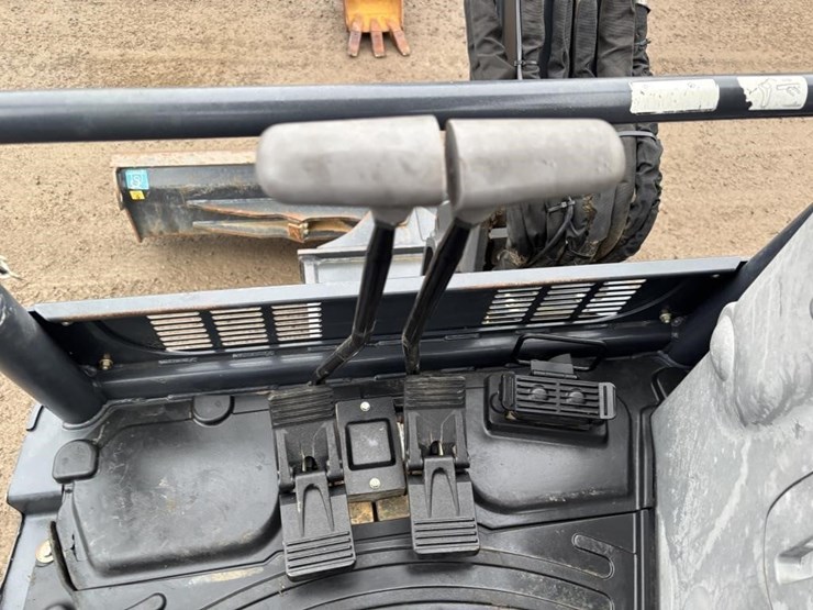 2022-deere-35g-image-29